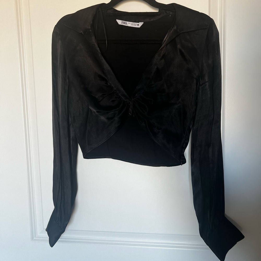 Zara - Long sleeve black satin crop top